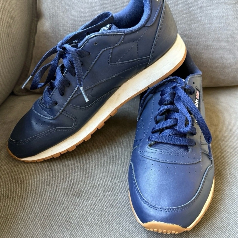 Reebok Classic Leather Men’s Sneakers Navy Blue Size 10